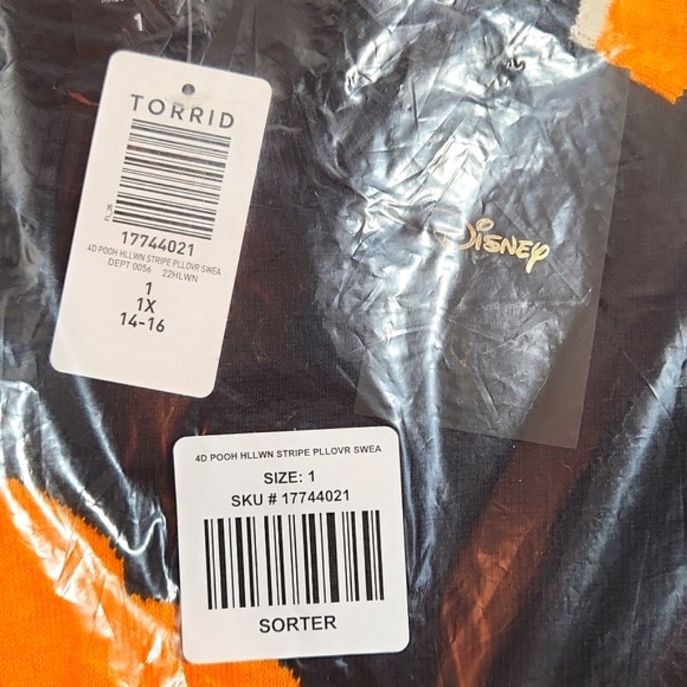 ❤️NWT VINTAGE TORRID SWEATER - WINNIE THE POOH HALLOWEEN PUMPKIN SWEATER - Picture 6 of 12